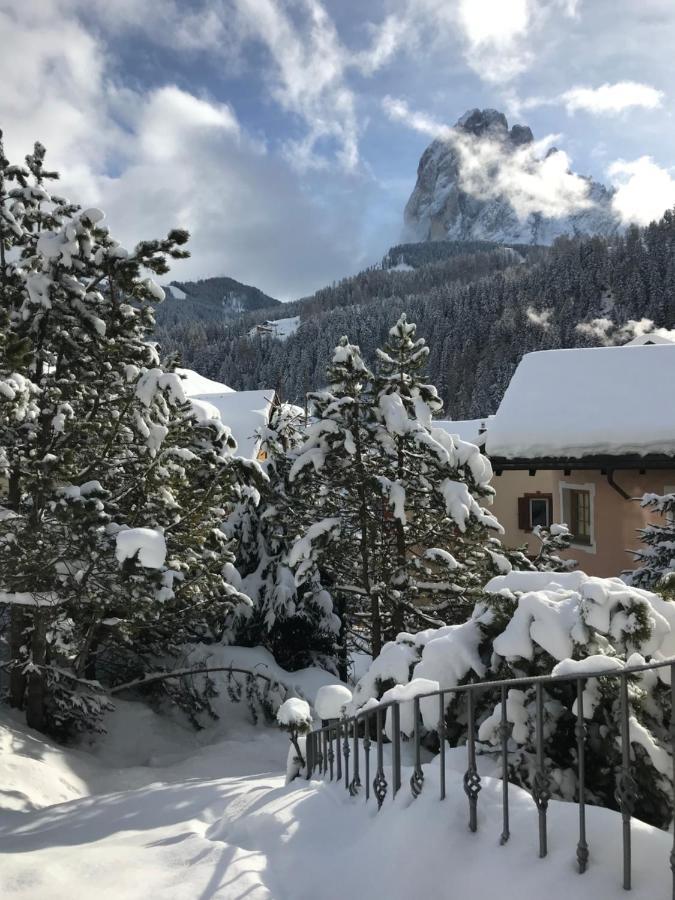 Charme Hotel Uridl Santa Cristina Val Gardena Esterno foto