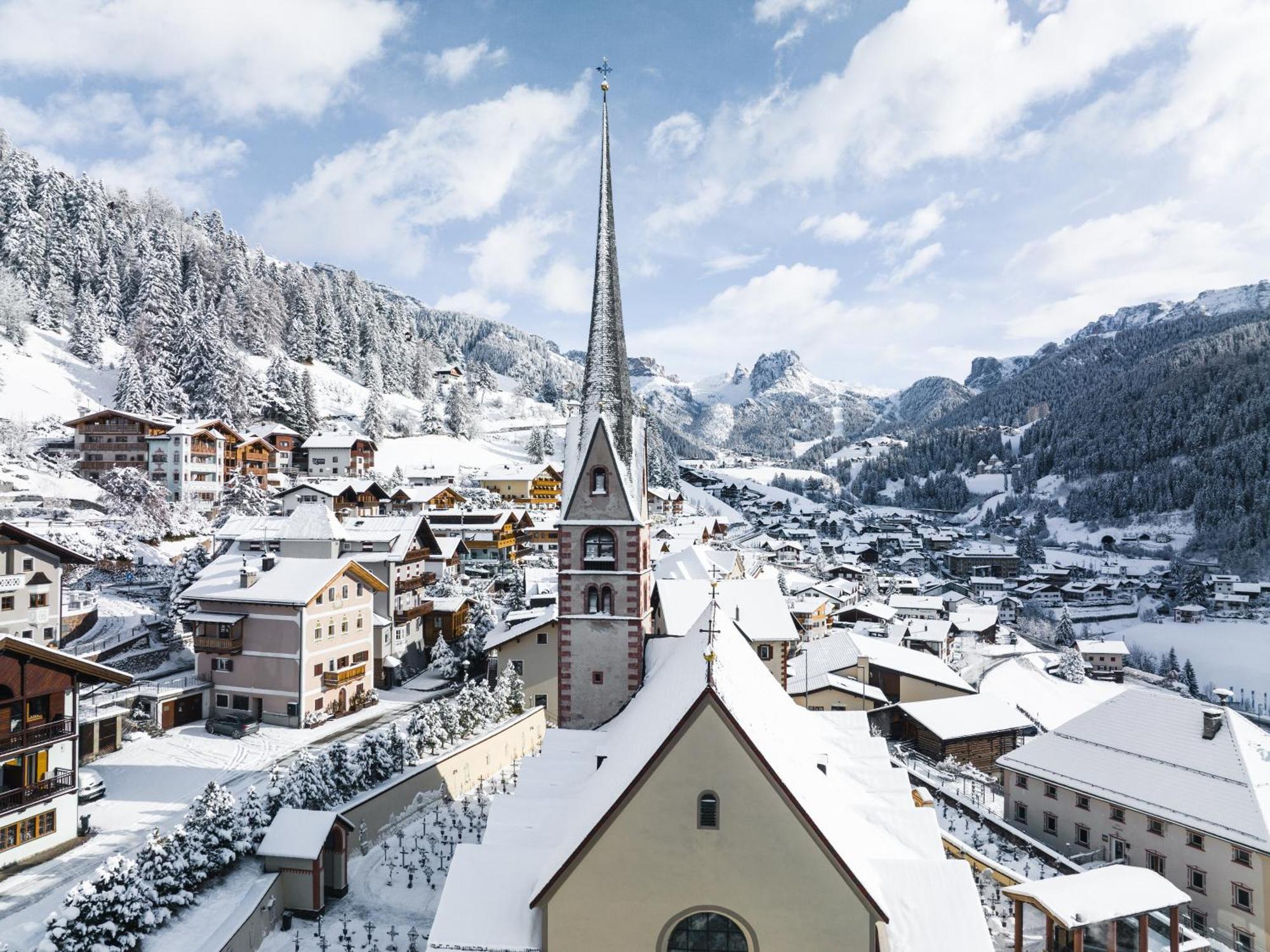 Charme Hotel Uridl Santa Cristina Val Gardena Esterno foto